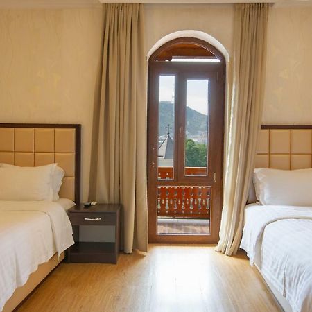 Gtm Kapan Hotel Tbilisi Ngoại thất bức ảnh