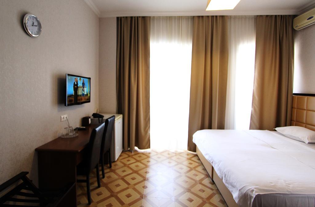 Gtm Kapan Hotel Tbilisi Ngoại thất bức ảnh