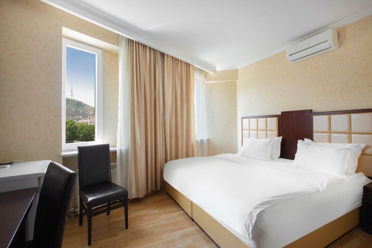 Gtm Kapan Hotel Tbilisi Ngoại thất bức ảnh